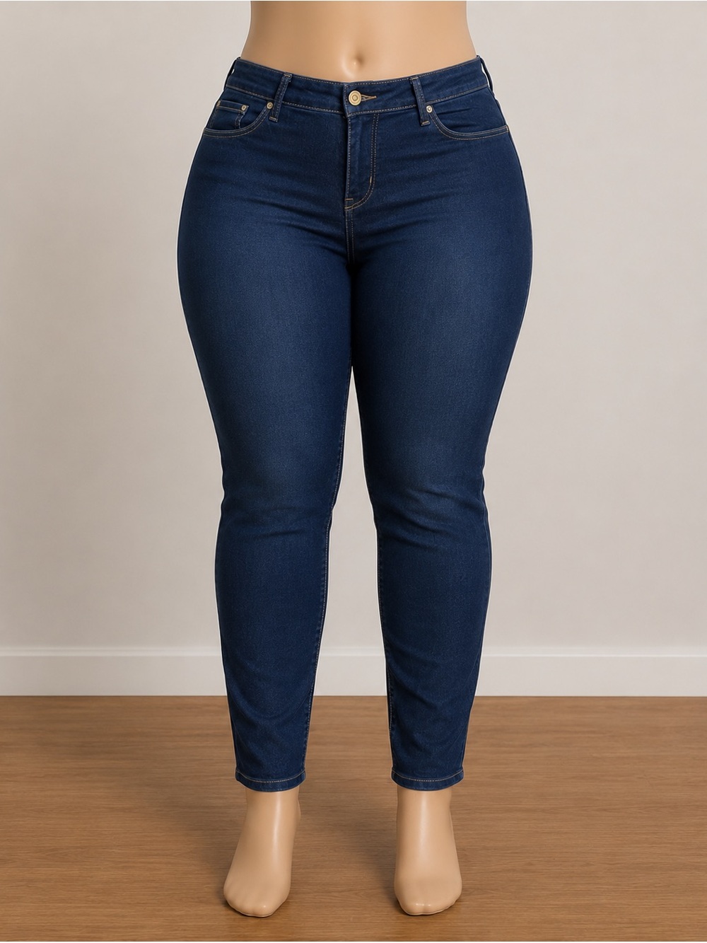 Signature by Levi Strauss Modern Skinny Women’s Jeans W30 L32 Dark Wash